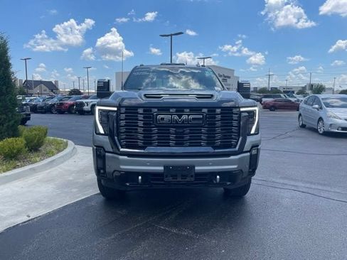 Used 2024 GMC Sierra 2500 Denali Ultimate AWD/4WD image 8