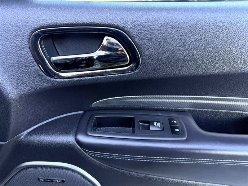 Used 2020 Dodge Durango R/T w/ Technology Group AWD/4WD image 17