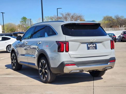 New 2026 Kia Sorento SX FWD image 3