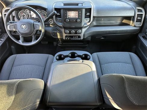 Used 2024 RAM 2500 Tradesman w/ Chrome Appearance Group image 13