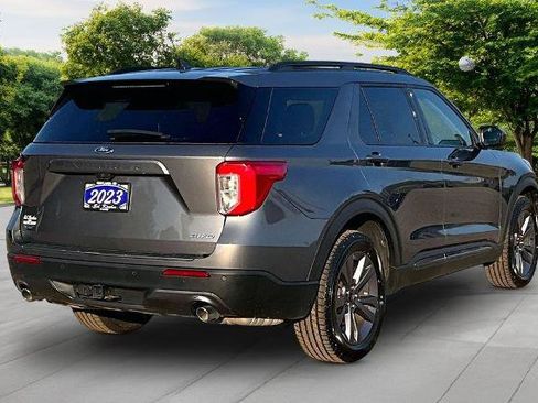 Certified 2023 Ford Explorer XLT w/ Equipment Group 202A AWD/4WD image 12