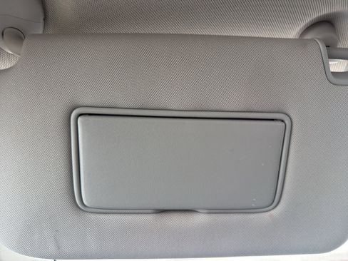 Used 2015 Nissan Rogue SL w/ SL Premium Package image 24