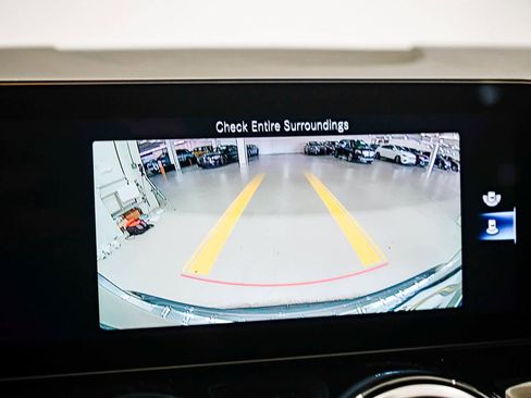 Certified 2022 Mercedes-Benz GLA 250 4MATIC image 24