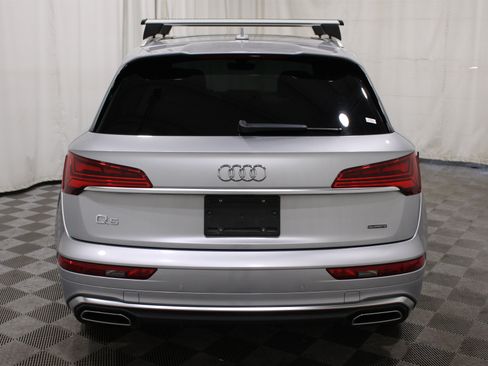 Used 2022 Audi Q5 2.0T Premium w/ Convenience Package AWD/4WD image 32
