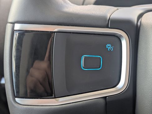 Used 2025 Ford Expedition Active RWD image 31