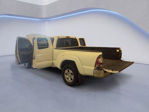 Used 2011 Toyota Tacoma 4x4 Access Cab w/ SR5 Pkg #2 image 14