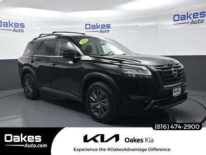 Used 2022 Nissan Pathfinder SV w/ SV Black Package