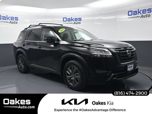 Used 2022 Nissan Pathfinder SV w/ SV Black Package FWD image 1