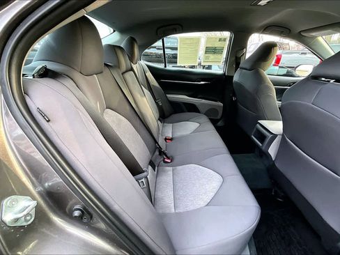 Used 2023 Toyota Camry LE image 18