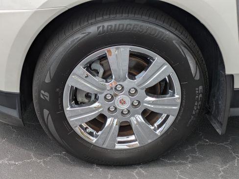 Used 2016 Cadillac SRX Luxury w/ Driver Awareness Package AWD/4WD image 10