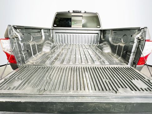 Used 2022 Nissan Titan SV w/ Accessory Utility Package RWD image 27