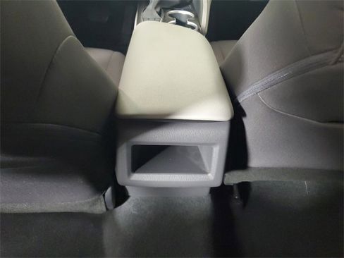 Used 2022 Toyota Camry LE image 12