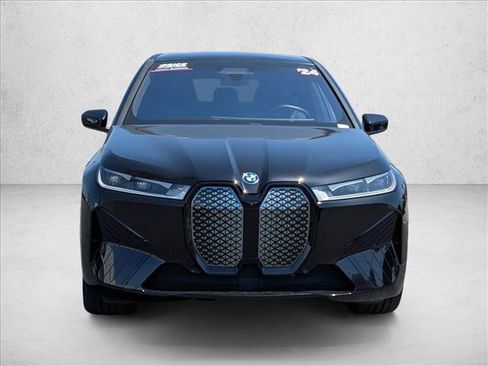 Used 2024 BMW iX xDrive50 w/ Premium Package AWD/4WD image 2