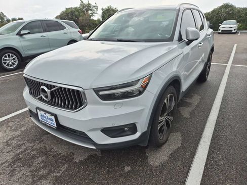 Used 2020 Volvo XC40 T5 Inscription AWD/4WD image 1