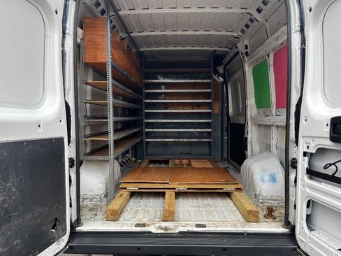 Used 2015 RAM ProMaster 2500 w/ Interior Convenience Group image 8
