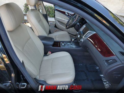 Used 2013 Hyundai Equus Signature RWD image 26