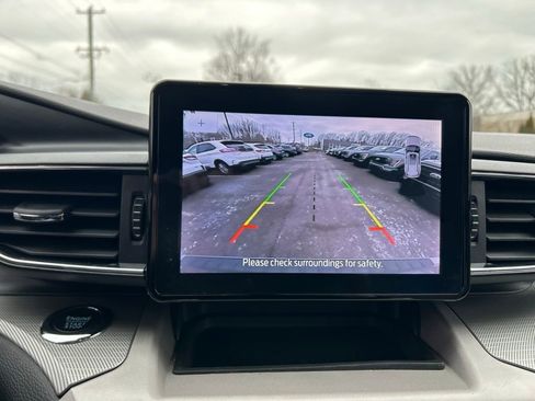 Certified 2023 Ford Explorer XLT w/ Equipment Group 202A image 29