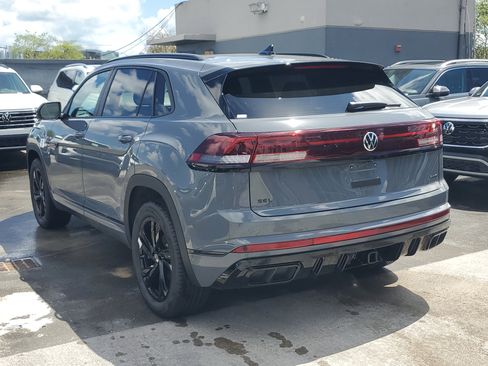 New 2026 Volkswagen Atlas Cross Sport SEL R-Line image 2