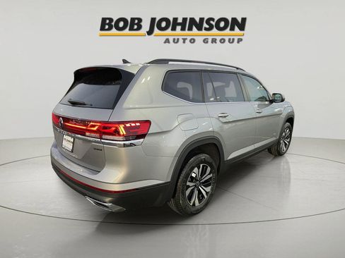 New 2026 Volkswagen Atlas SE image 7