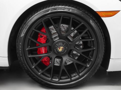 Certified 2016 Porsche 911 Carrera GTS RWD image 17