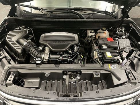 Used 2022 GMC Acadia AT4 image 25