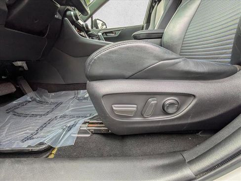 Used 2019 Toyota RAV4 XSE image 19