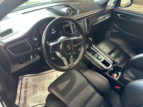 Used 2017 Porsche Macan GTS AWD/4WD image 7
