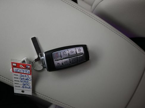 Used 2024 Genesis Electrified GV70 AWD/4WD image 24