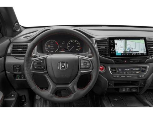 Used 2025 Honda Ridgeline TrailSport+ image 9