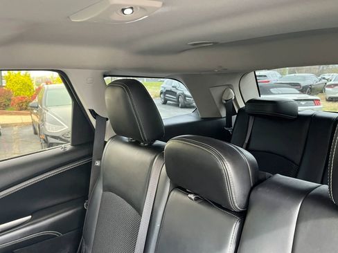 Used 2017 Dodge Journey Crossroad FWD image 15