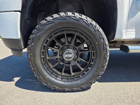 Used 2011 GMC Sierra 2500 Denali AWD/4WD image 11