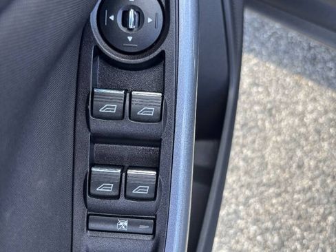 Used 2012 Ford Focus Titanium FWD image 11