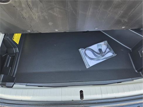 Used 2014 Toyota Prius Four image 23