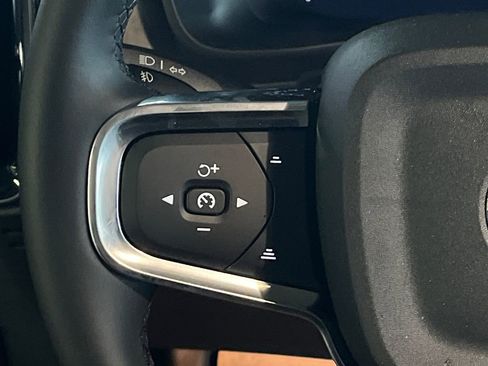 New 2026 Volvo XC40 B5 Ultra w/ Protection Package Premier AWD/4WD image 12