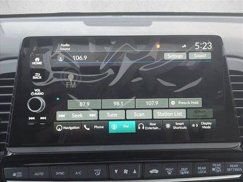 New 2026 Honda Odyssey Touring image 13