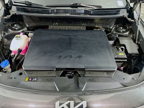 Used 2024 Kia Niro Wind FWD image 33