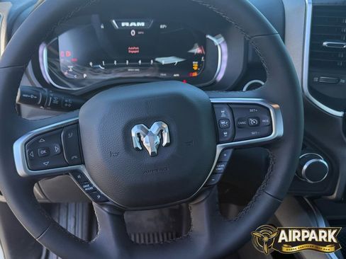 New 2026 RAM 1500 4x4 Crew Cab image 17