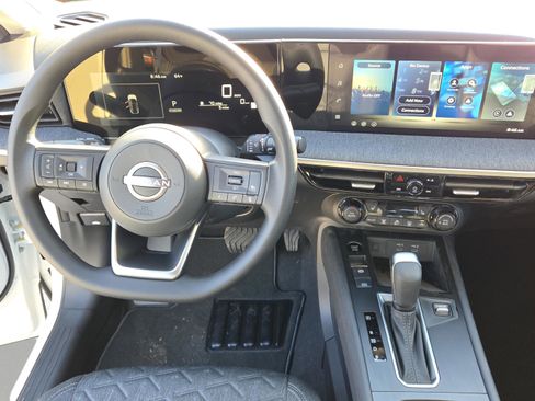 New 2026 Nissan Kicks SV image 13