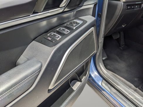 Used 2023 Kia Telluride S w/ S Sunroof Package FWD image 22