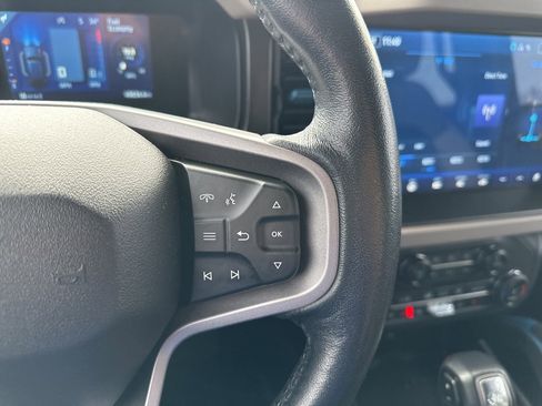 Used 2022 Ford Bronco Wildtrak image 12