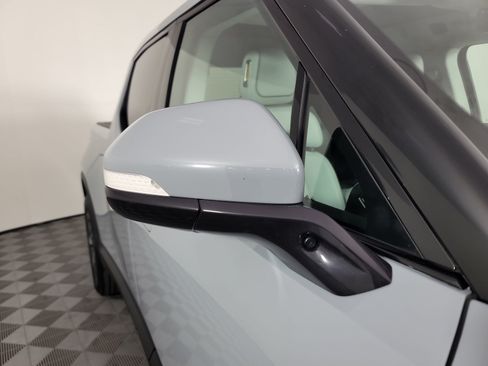 Used 2022 Rivian R1T Adventure AWD/4WD image 33