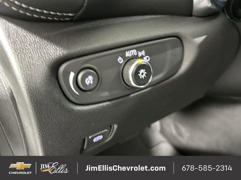 Certified 2025 Chevrolet Blazer LT image 12