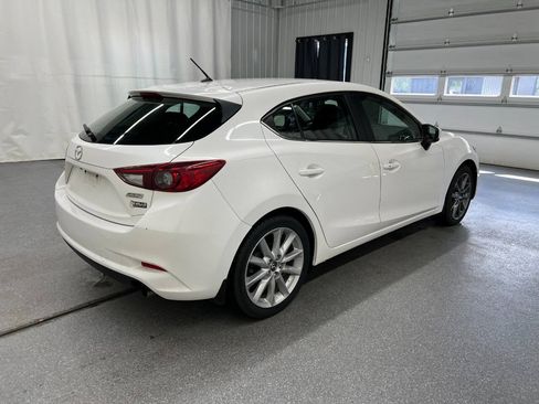 Used 2017 MAZDA MAZDA3 Touring FWD image 4