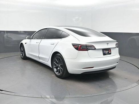 Used 2020 Tesla Model 3 Standard Range Plus image 3