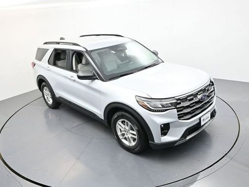 New 2026 Ford Explorer Active w/ Active Comfort Package image 19