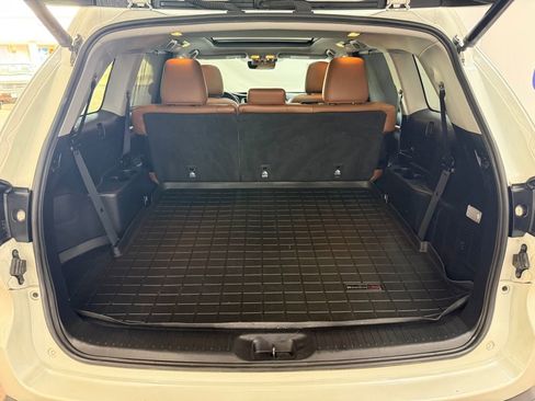Used 2019 Toyota Highlander Limited Platinum image 20