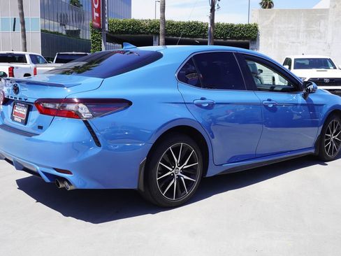 Used 2024 Toyota Camry SE FWD image 6