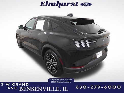 Certified 2025 Ford Mustang Mach-E Premium image 3