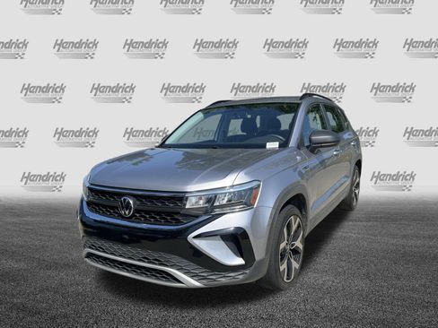 Used 2022 Volkswagen Taos S AWD/4WD image 6