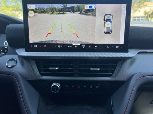 New 2026 Ford Explorer ST-Line w/ ST-Line Street Pack AWD/4WD image 5
